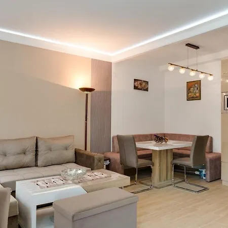 アパート Dolly *