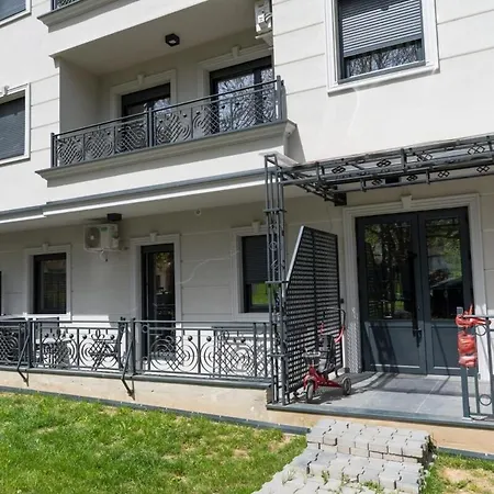 アパート Dolly *